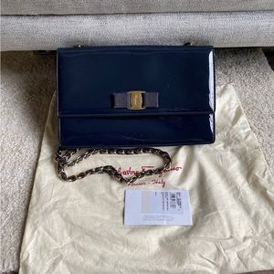SALVATORE FERRAGAMO Patent Ginny Vara Bow Shoulder Bag